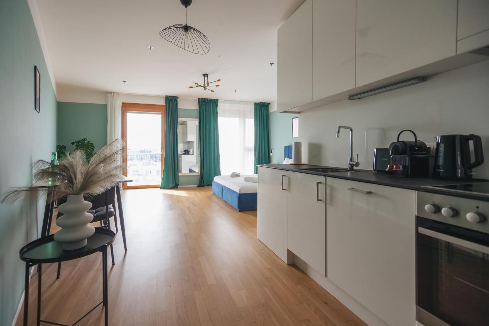 Decorous Cozy City View Suite เวียนนา ภายนอก รูปภาพ
