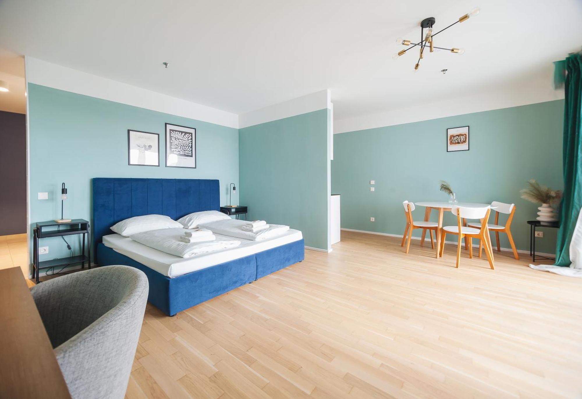 Decorous Cozy City View Suite เวียนนา ภายนอก รูปภาพ