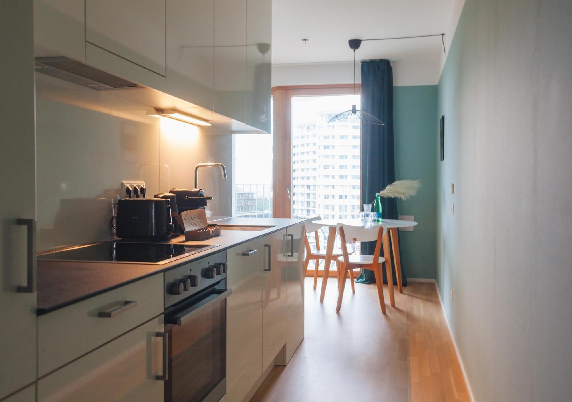 Decorous Cozy City View Suite เวียนนา ภายนอก รูปภาพ