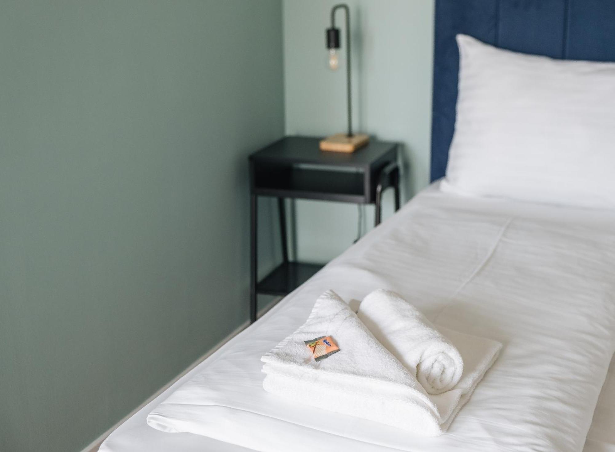 Decorous Cozy City View Suite เวียนนา ภายนอก รูปภาพ