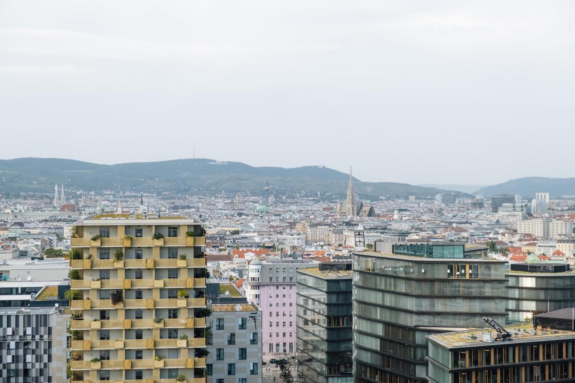 Decorous Cozy City View Suite เวียนนา ภายนอก รูปภาพ